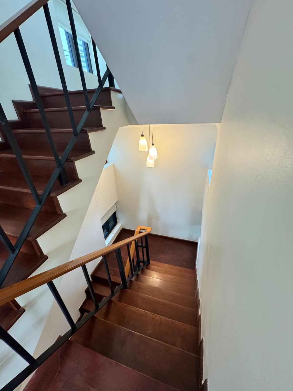 Bkk Luxuxy Pool 4br Bangkok