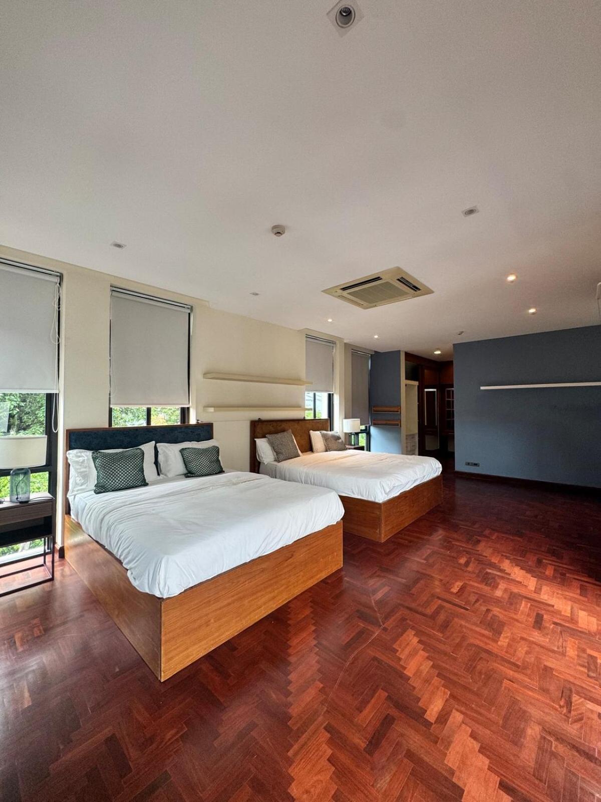 Vila Bkk Luxuxy Pool 4br *