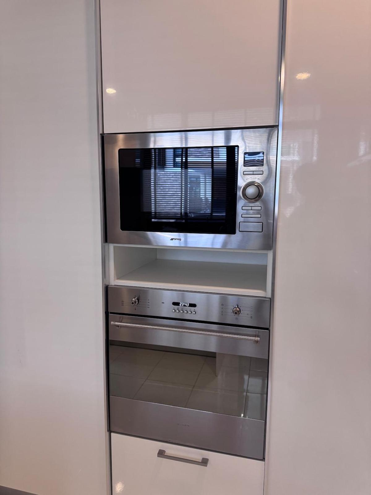 Bkk Luxuxy Pool 4br Vila